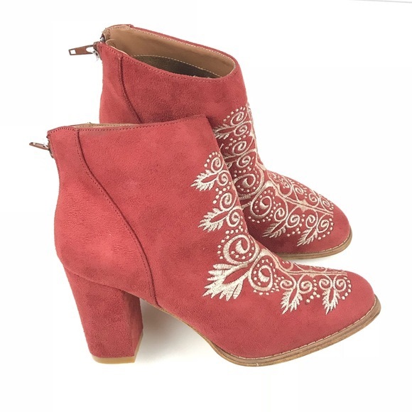 Mi.iM Rust Embroidered Booties NWOT - Picture 2 of 4